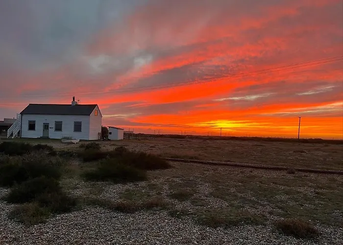 Charming Original Fishermans Cottage On Dungeness Beach